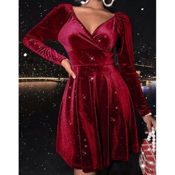 Luxe Surplice Long Sleeve Party Evening Velvet Dress - Picture 10 of 10